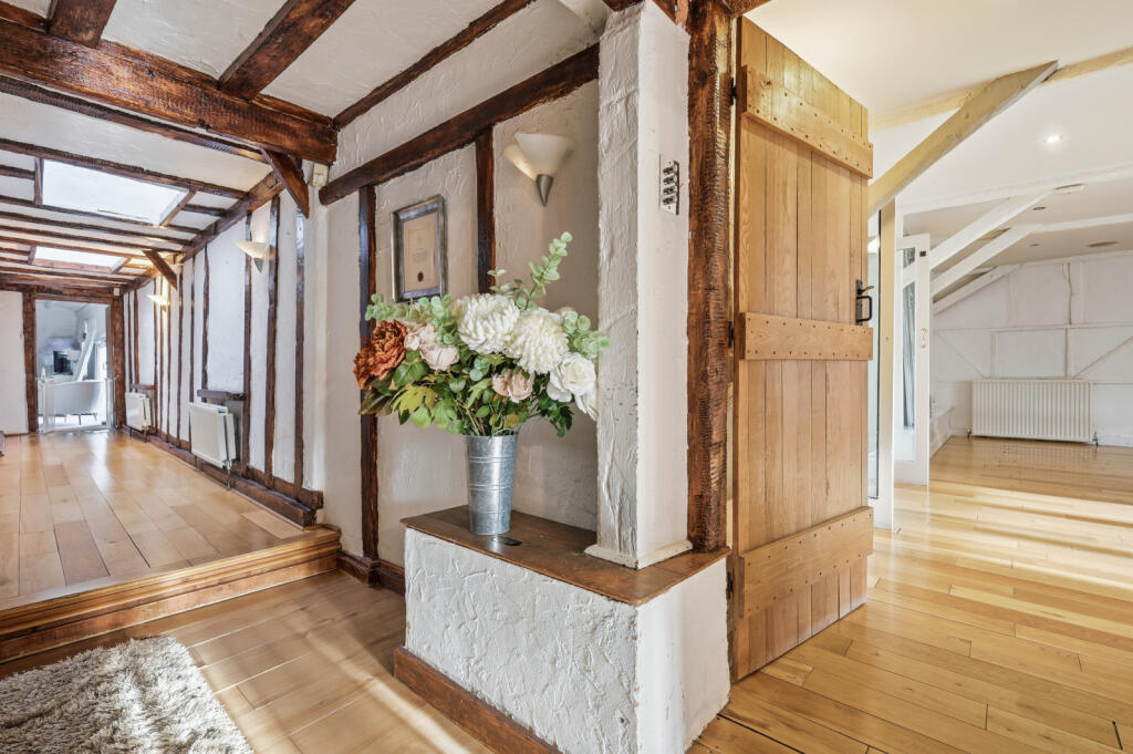 House in Brentwood, Crow Green - View 5