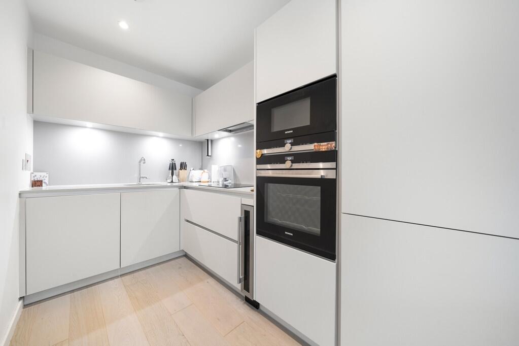 Apartment in London - View 4
