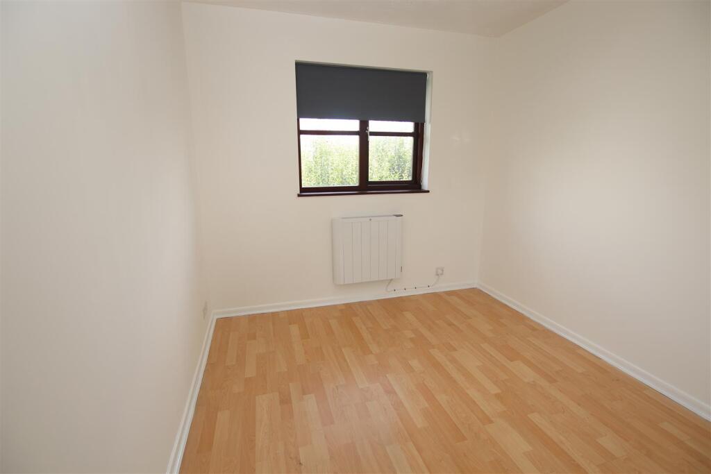 Apartment in Dartford - More