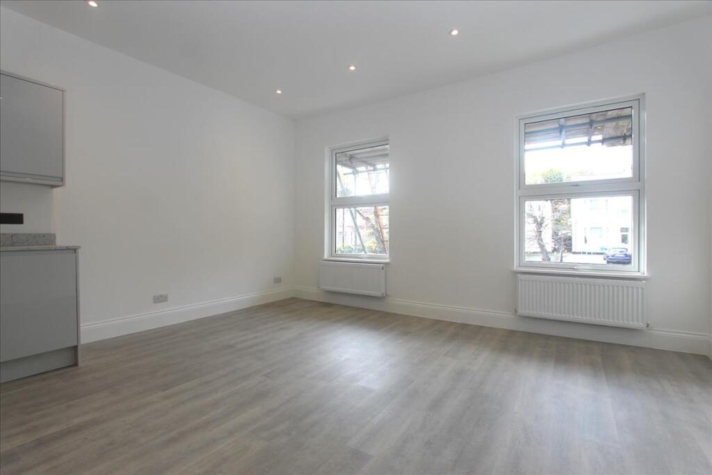 Main image of property: Bounds Green Road, London, N11