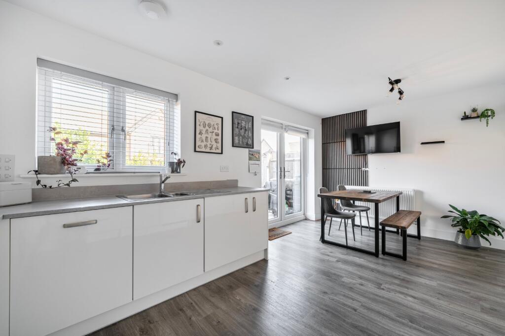 House in Faversham, Davington Park - View 3
