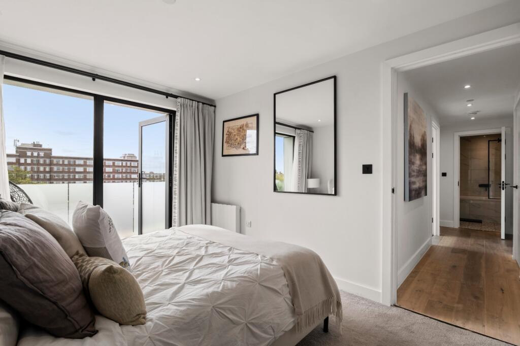 Apartment in London - More