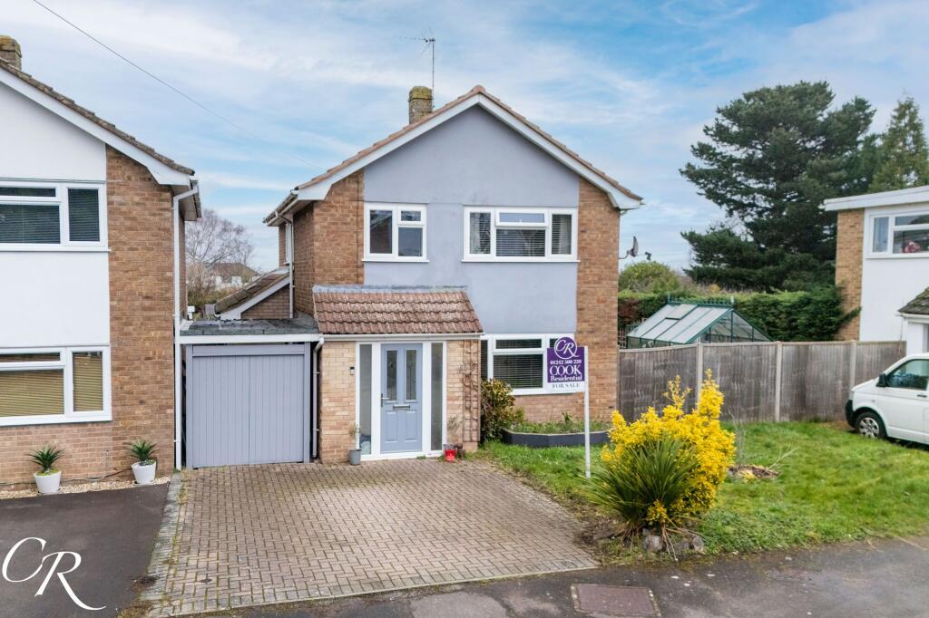 3-bed detached on Hulbert Close, Swindon Village, £425,000