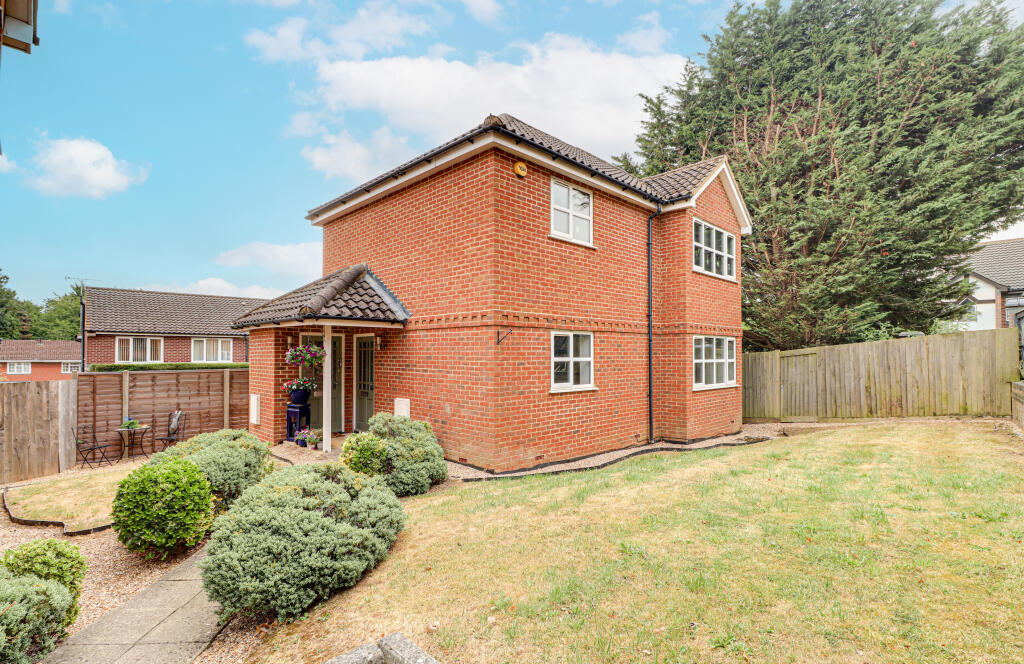 Main image of property: Rainbow Close, Redbourn, AL3