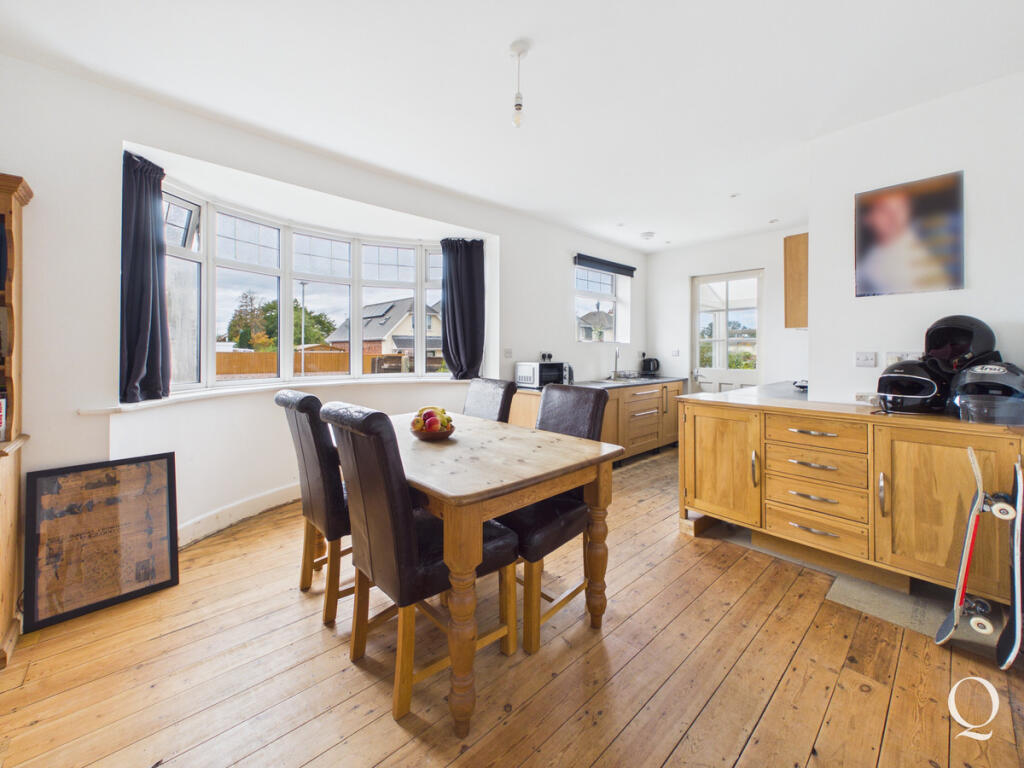 House in Poole, Oakdale - View 5
