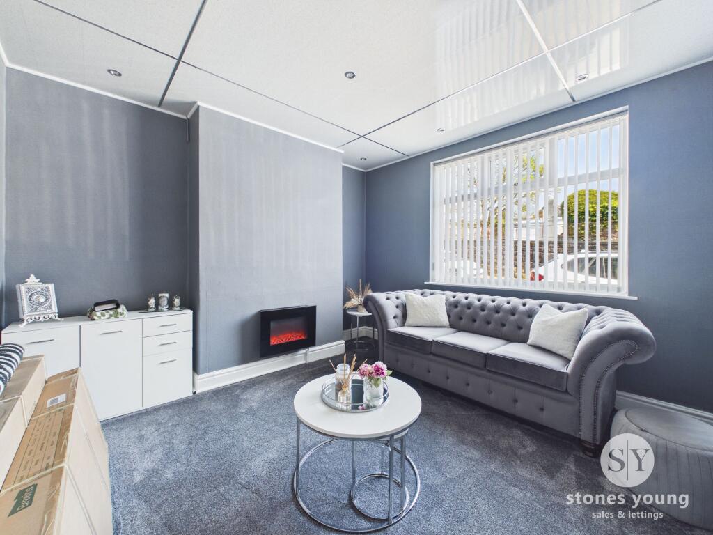House in Blackburn, Beardwood - More