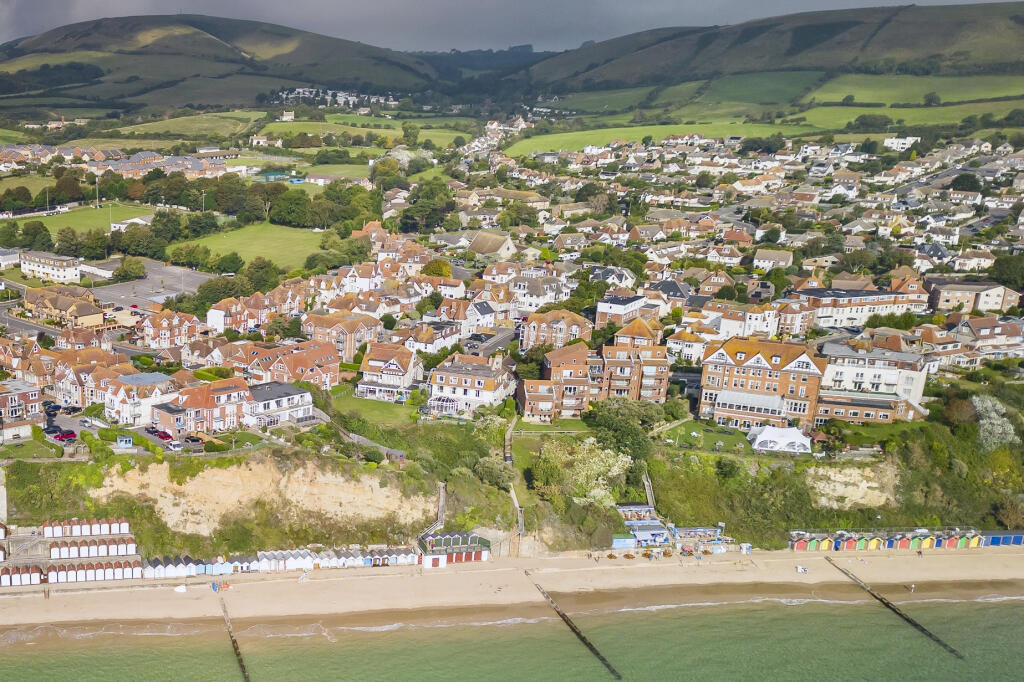 Apartment in Swanage, Dorset - View 3