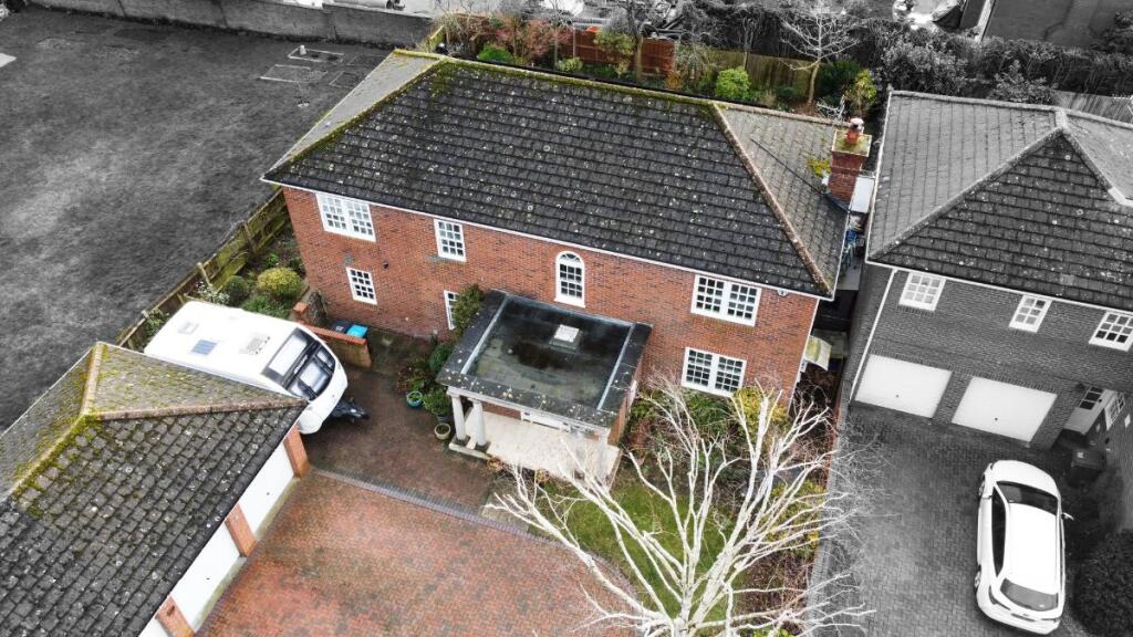 St Josephs Close, Olney photo 2