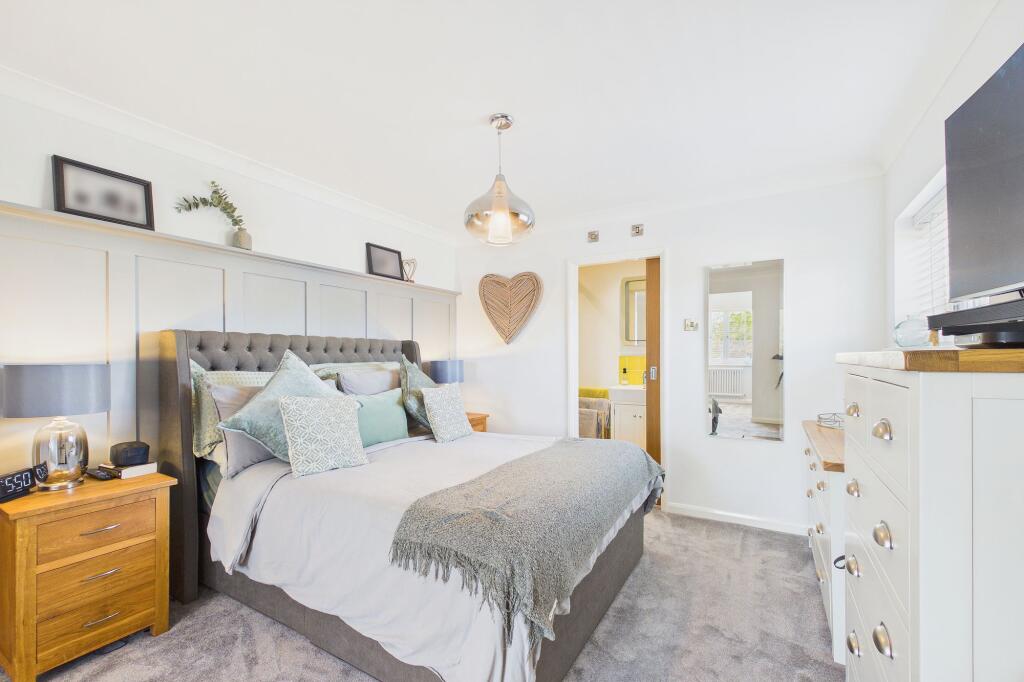 House in Chester, Upton Heath, Upton-by-Chester - View 4