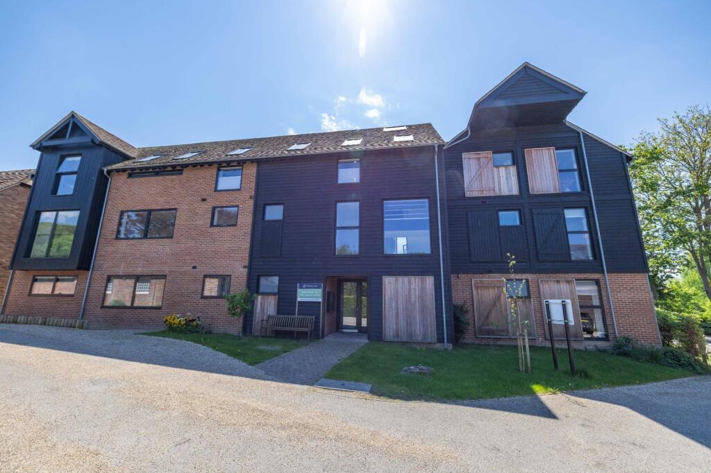 Main image of property: Hawarden Place, Canterbury Road, Wingham, Canterbury, CT3