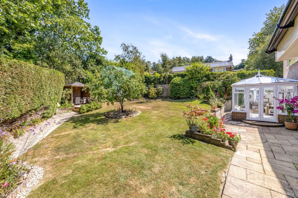 House in Wealden, Crowborough - View 3