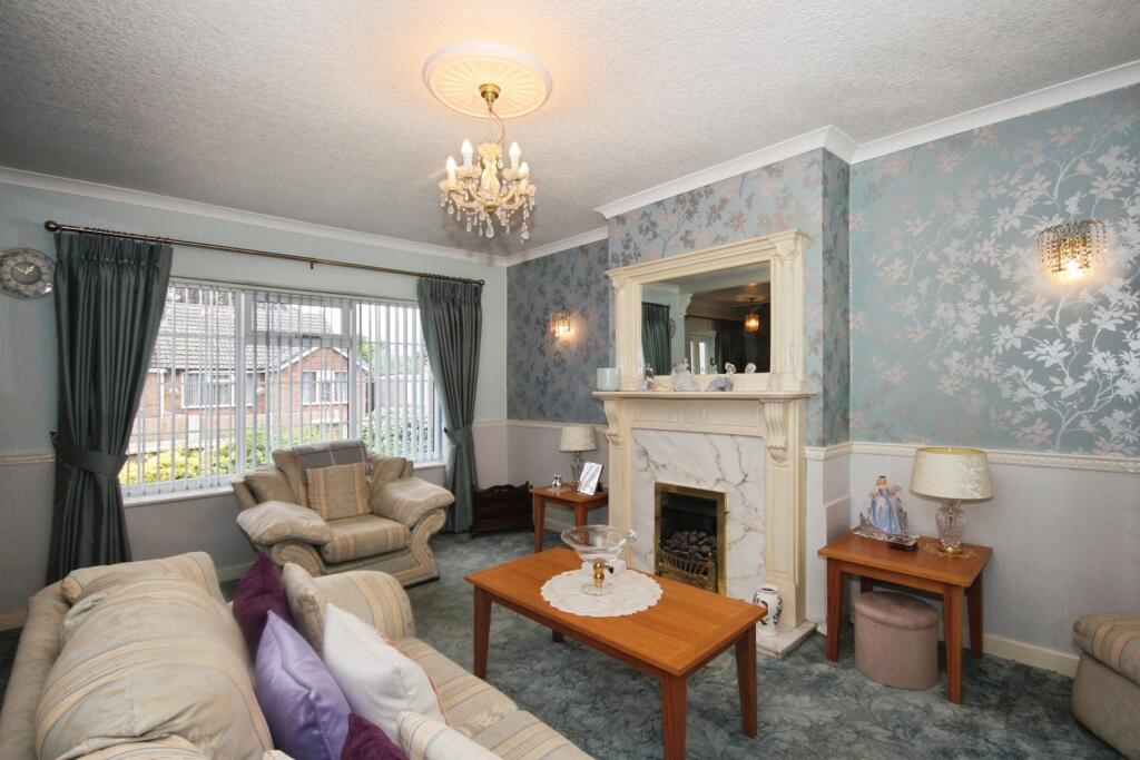 House in Coventry, Stonehouse Estate, Tollbar End - View 4