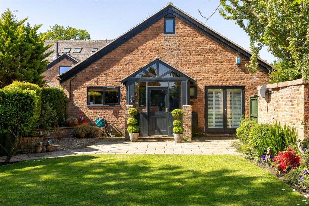 House in Brown Knowl, Broxton - View 3