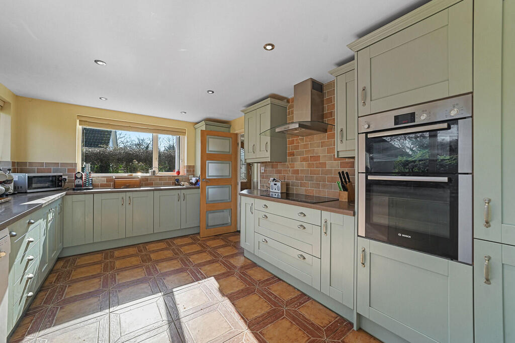 The Green, Wickham St. Paul, Essex photo 3