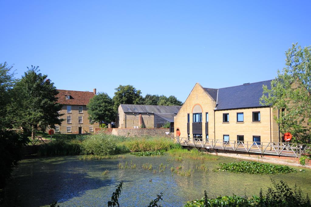 Main image of property: Warren Yard Ground Floor, Stratford Road, Milton Keynes, MK12 5NW