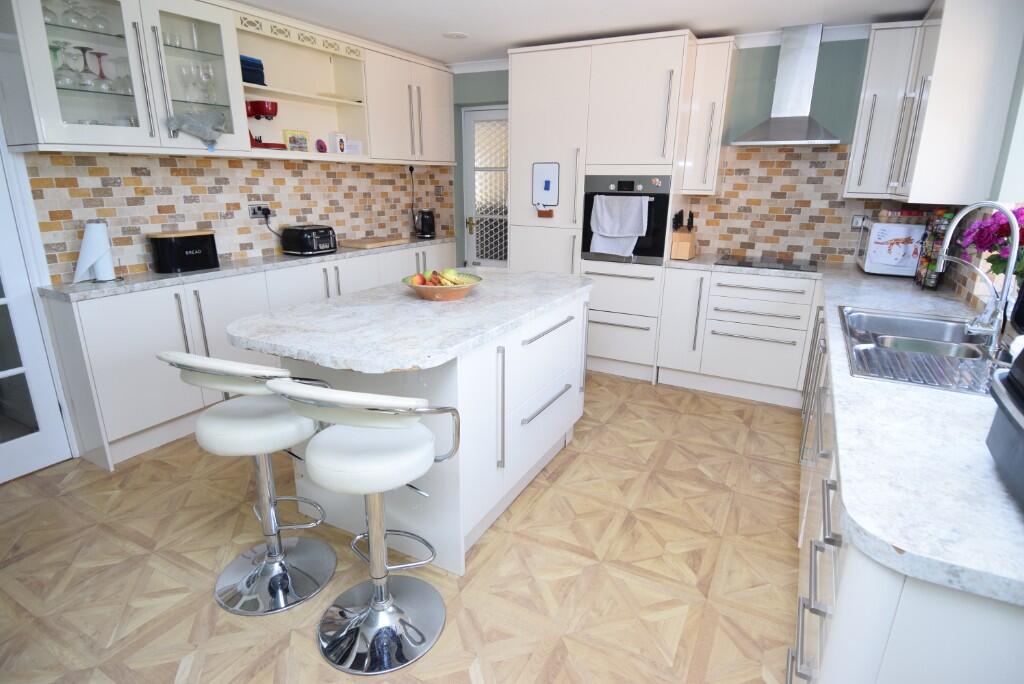 Nett Road, Shrewton, SP3 4HB photo 4