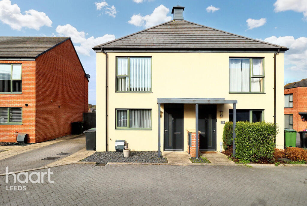 2-bed semi-detached on Fox Lane, CASTLEFORD, £200,000
