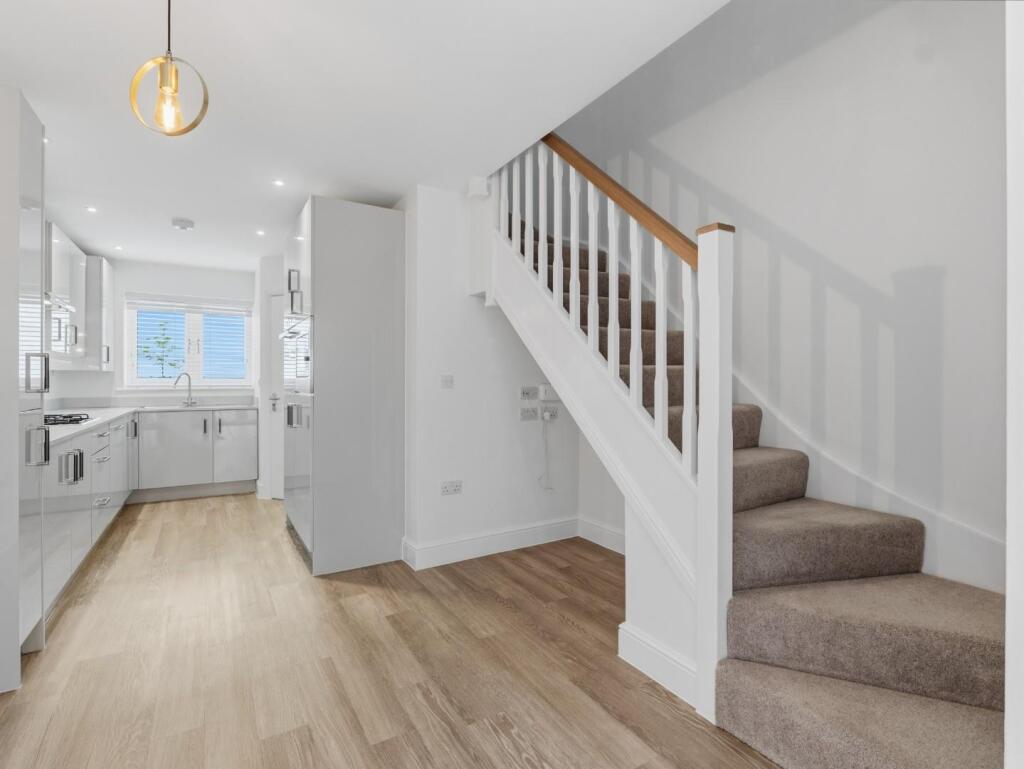 House in Warwick, Bishop's Tachbrook - More