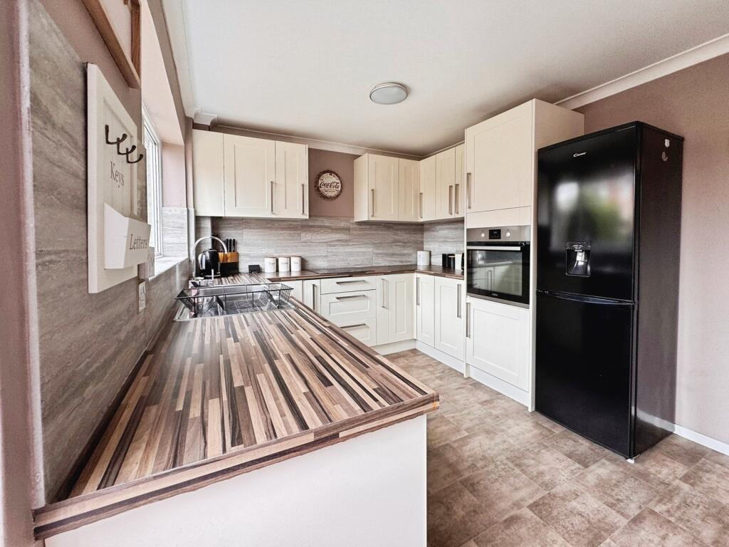 Clayton Drive, Thurmaston, Leicestershire. LE4 8LQ - View 3