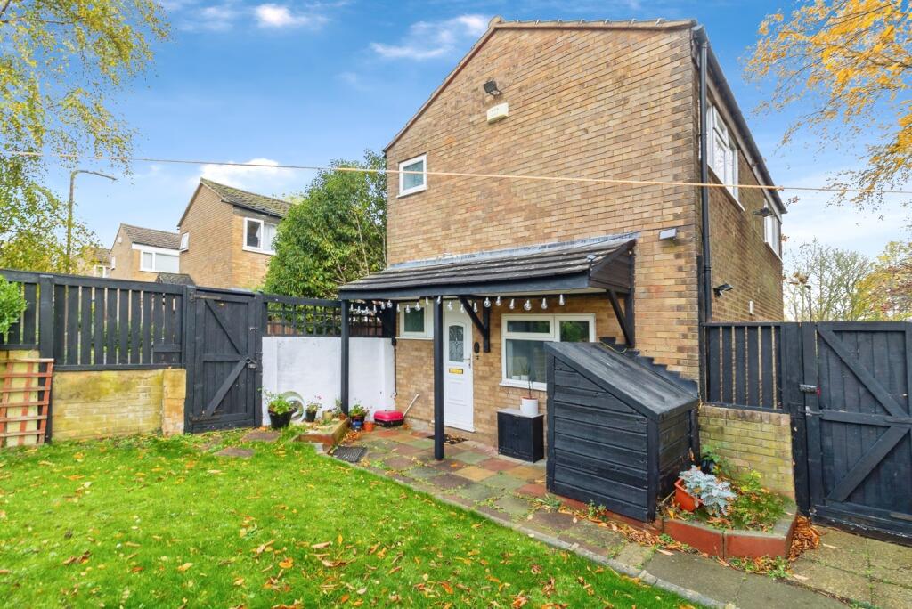 Main image of property: Buckingham Gate, Eaglestone, Milton Keynes, Buckinghamshire, MK6