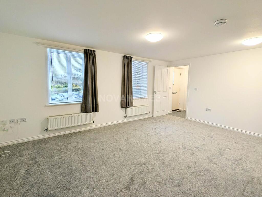 Fleetwood Gardens, Plymouth, PL6 6FB photo 4