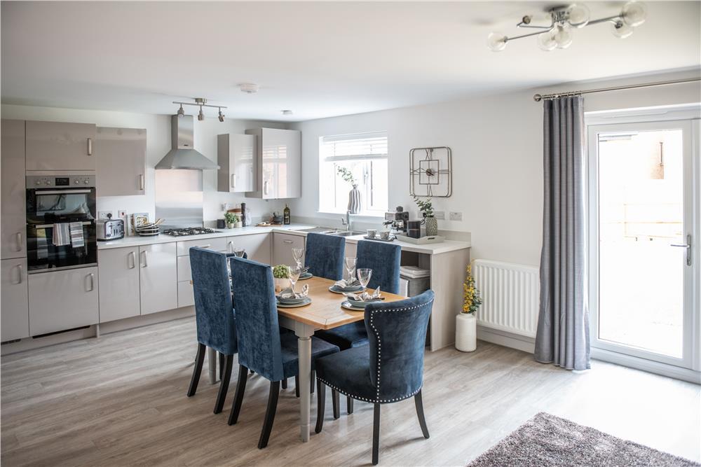 House in Northampton, Wellingborough - View 2