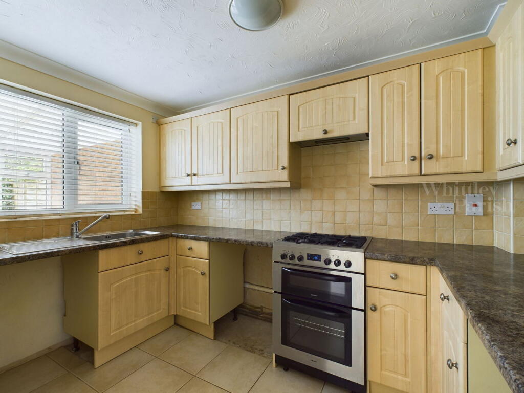 St. Nicholas Close, Long Stratton, Norwich, NR15 2JQ photo 3