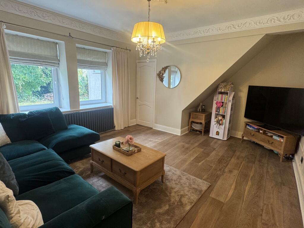 Yew Tree Cottage, Low Street, Carlton in Lindrick photo 2
