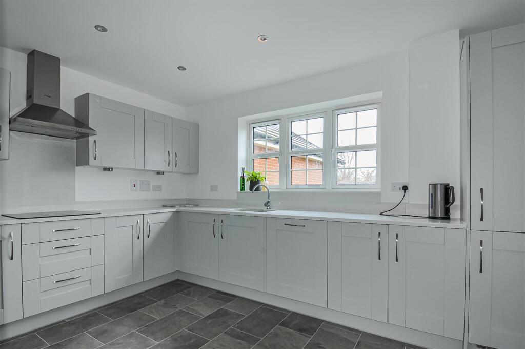 Additional image 6 of Cane Drive, Bricket Wood, St. Albans