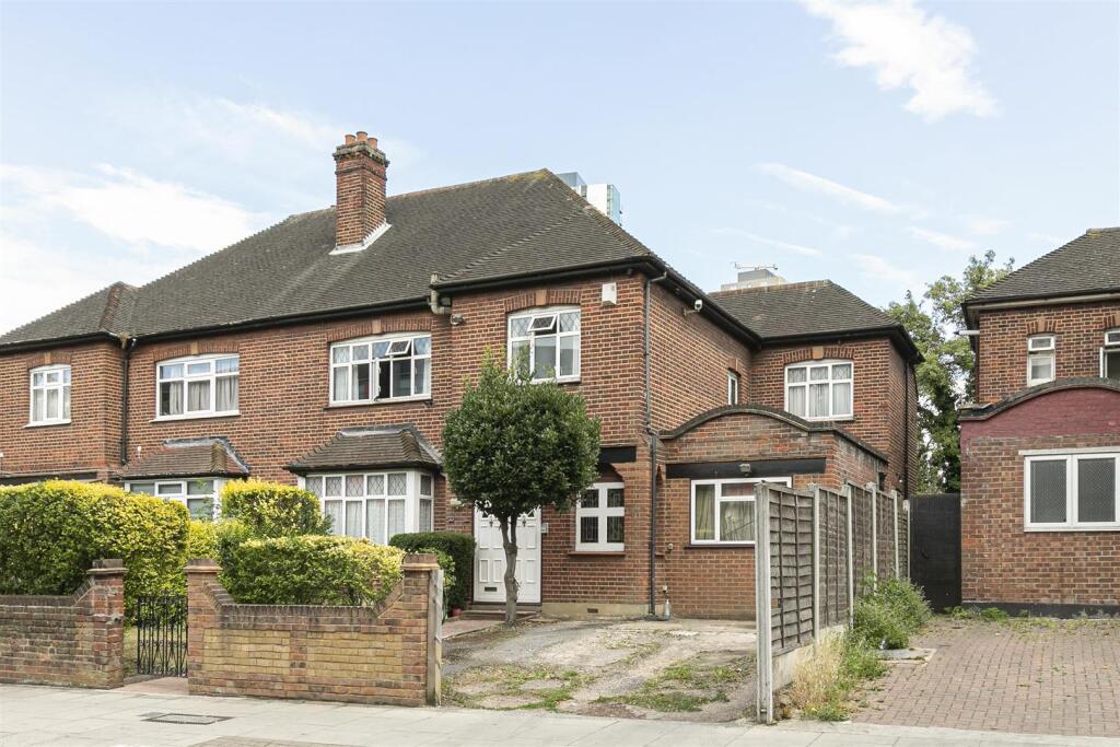 Main image of property: Woodberry Grove, London, N4