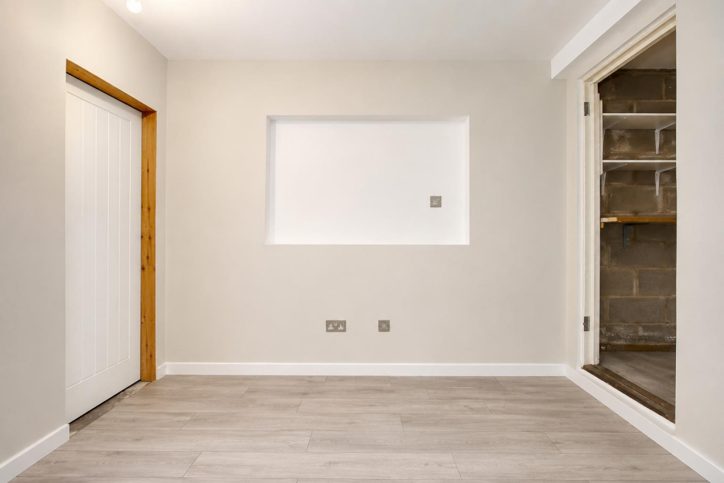 Clydesdale Close, Borehamwood photo 4