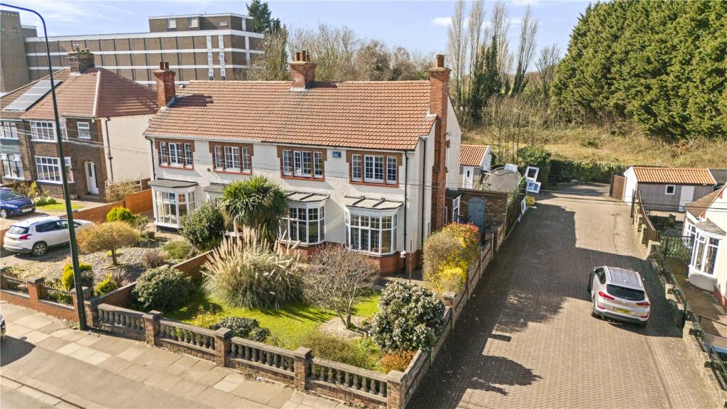 Main image of property: Little Coates Road, Grimsby, N E Lincs, DN34