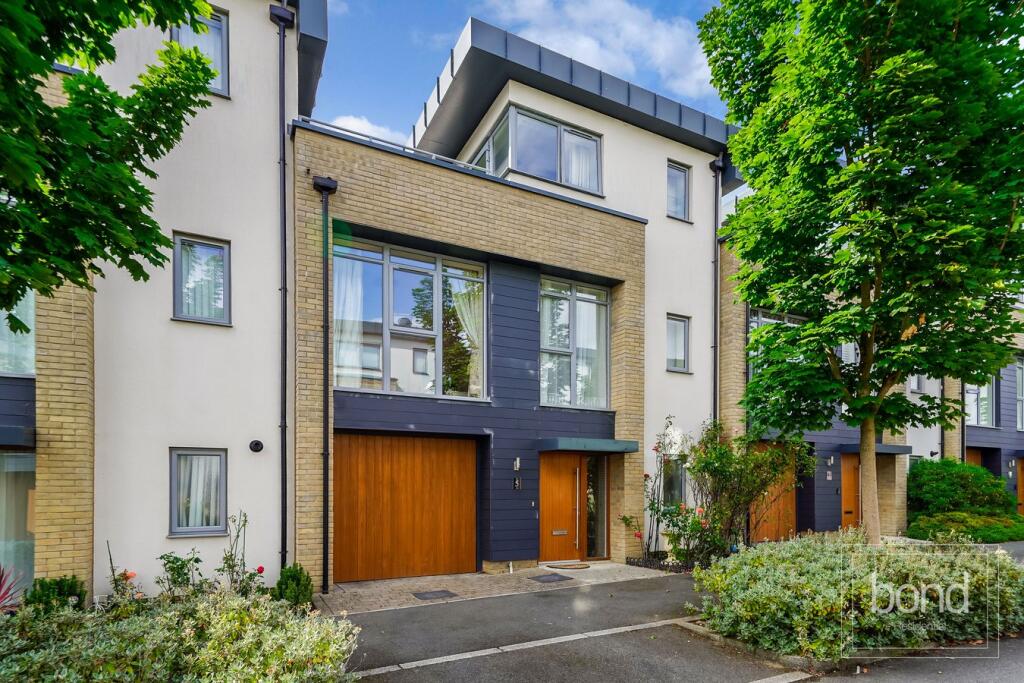 Main image of property: Robinson Gate, Springfield, Chelmsford, CM1