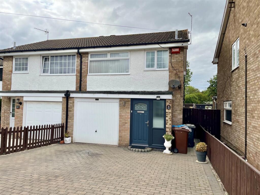 Main image of property: Weardale, Hull