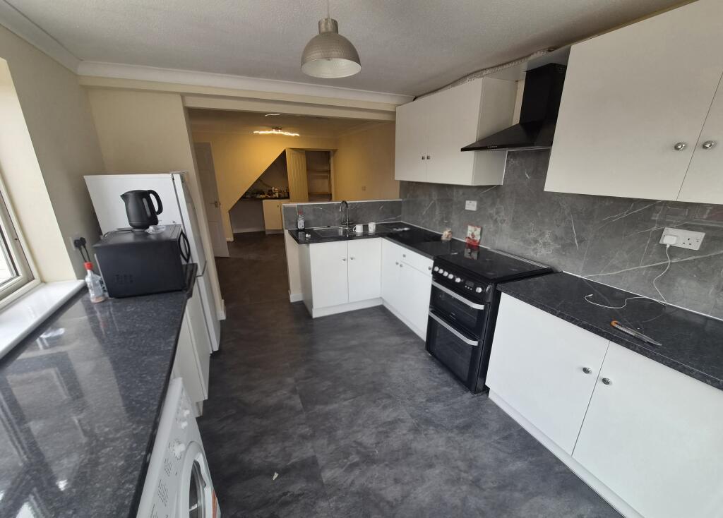 House in Bath, Yeovil Without - View 4