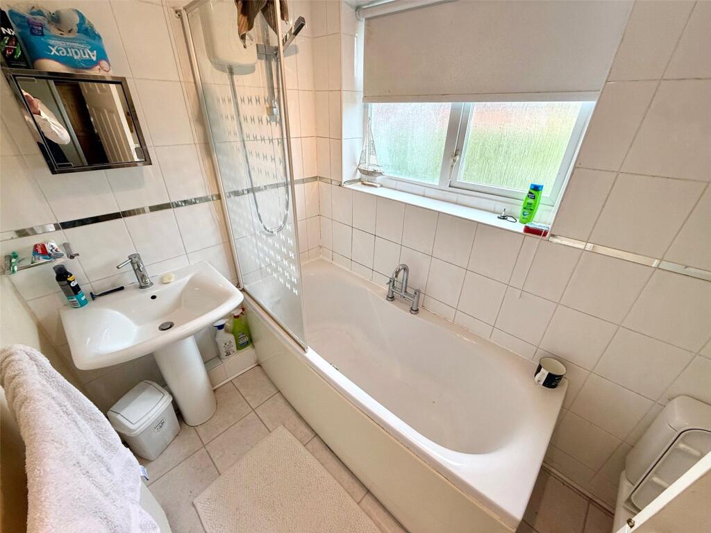 115, Hermitage Way, Stourport-on-Severn, Worcestershire photo 5