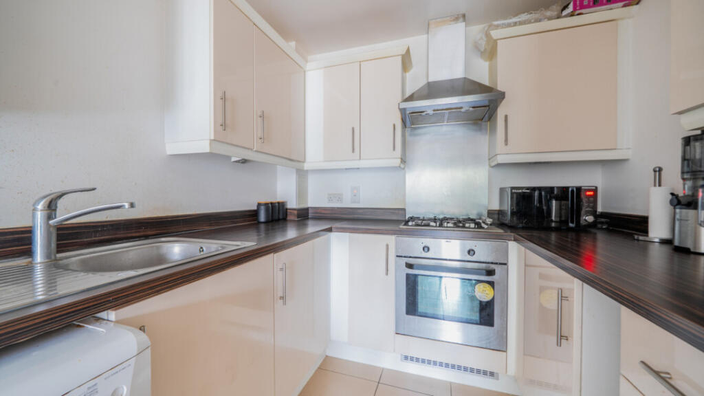 Apartment in London - More