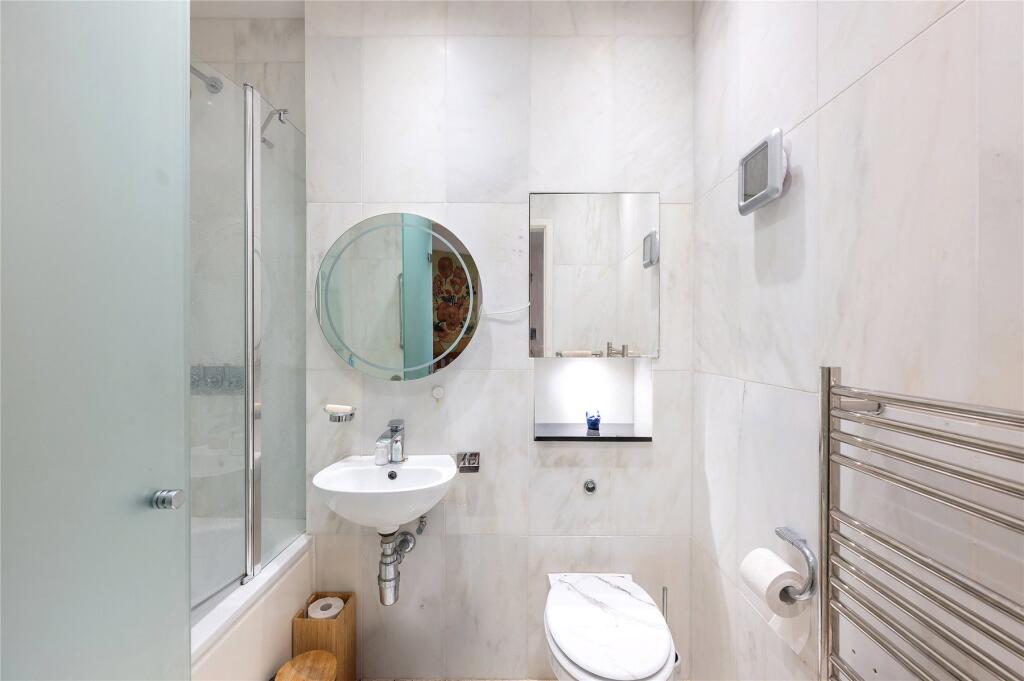 Apartment in London - View 5