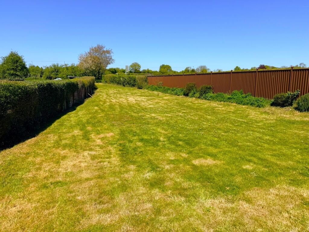 Sutton Road, Maidstone, Kent, ME17 photo 3