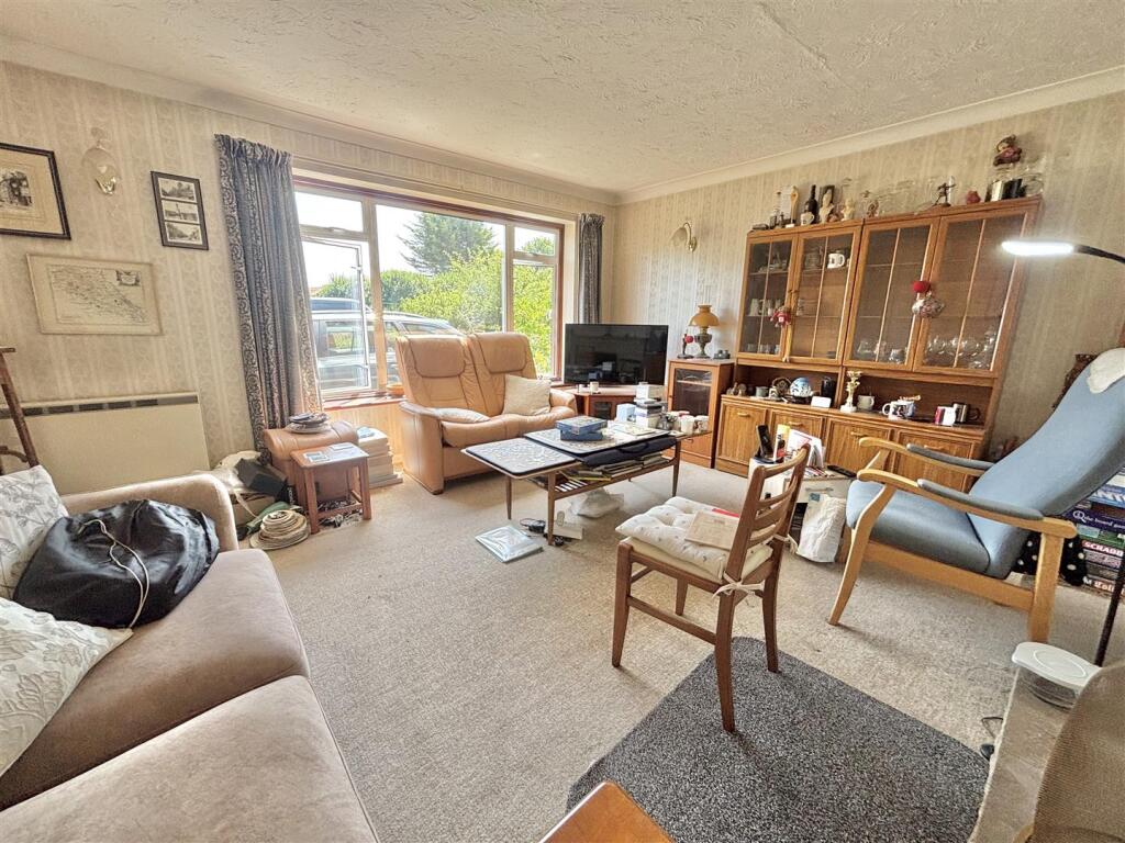 Sea View Road, Upton, Poole photo 5