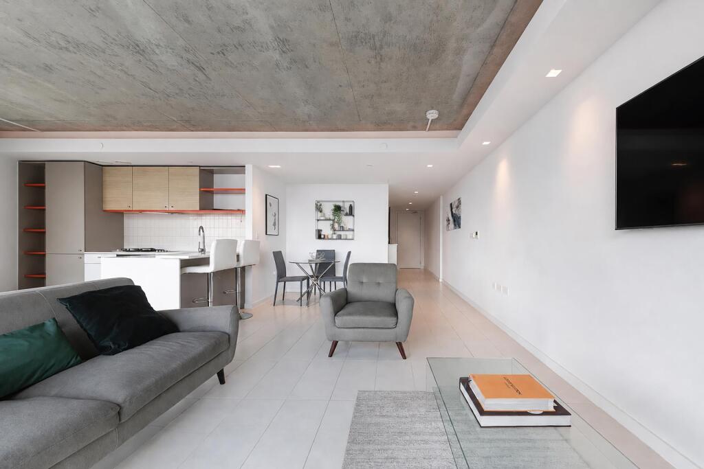 Apartment in London - View 5