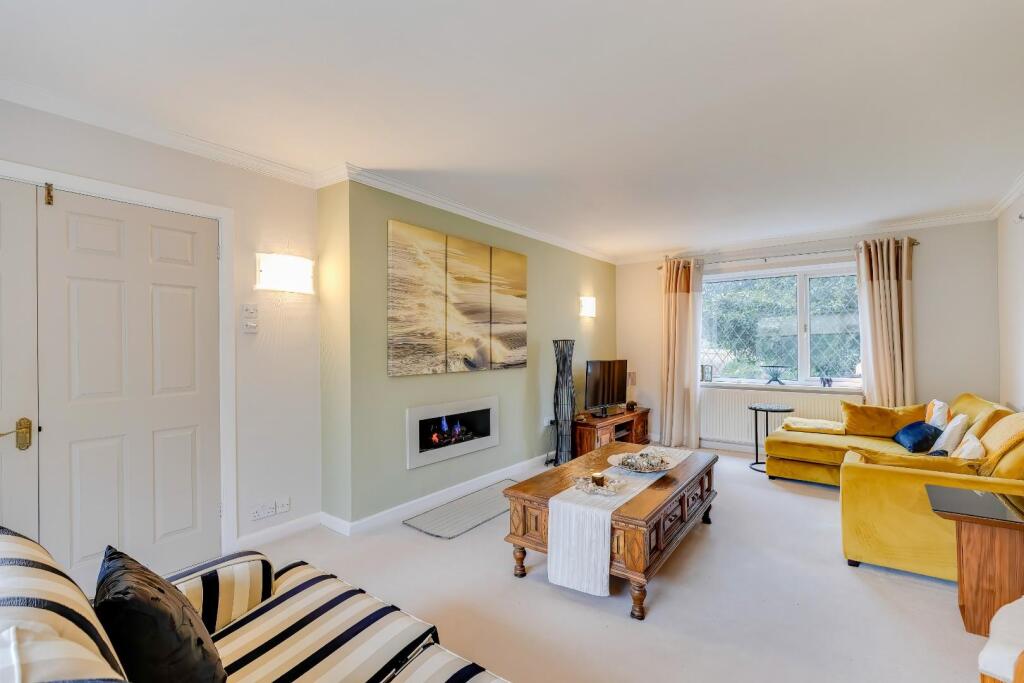 43 Highwalls Avenue, Dinas Powys, CF64 4AQ photo 4