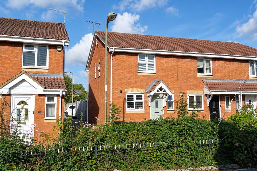 Main image of property: Baytree Gardens, Marchwood, Southampton, SO40 4SB