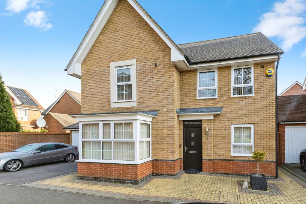Main image of property: Wychwood Road, Crawley, West Sussex, RH10