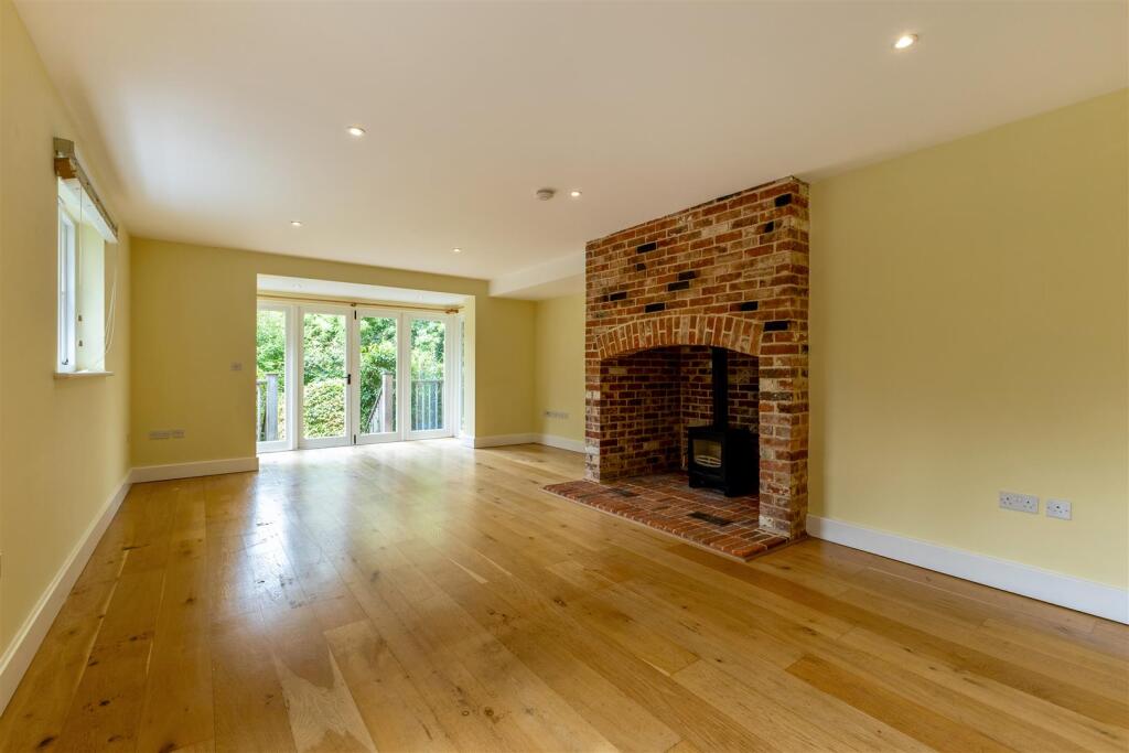 House in East Hampshire, Buriton - View 3