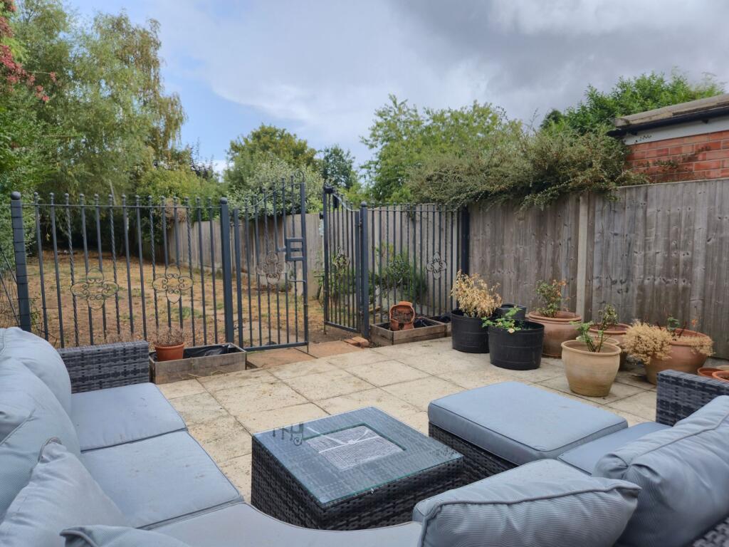 House in North West Leicestershire, Hugglescote and Donington le Heath - View 4
