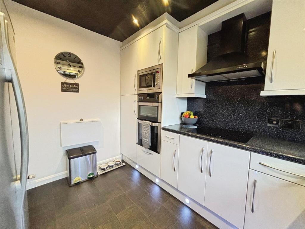 Additional image 7 of Beacon Road, Bradford, BD6 3DQ