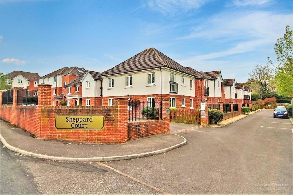 Main image of property: Chieveley Close, Tilehurst, Reading
