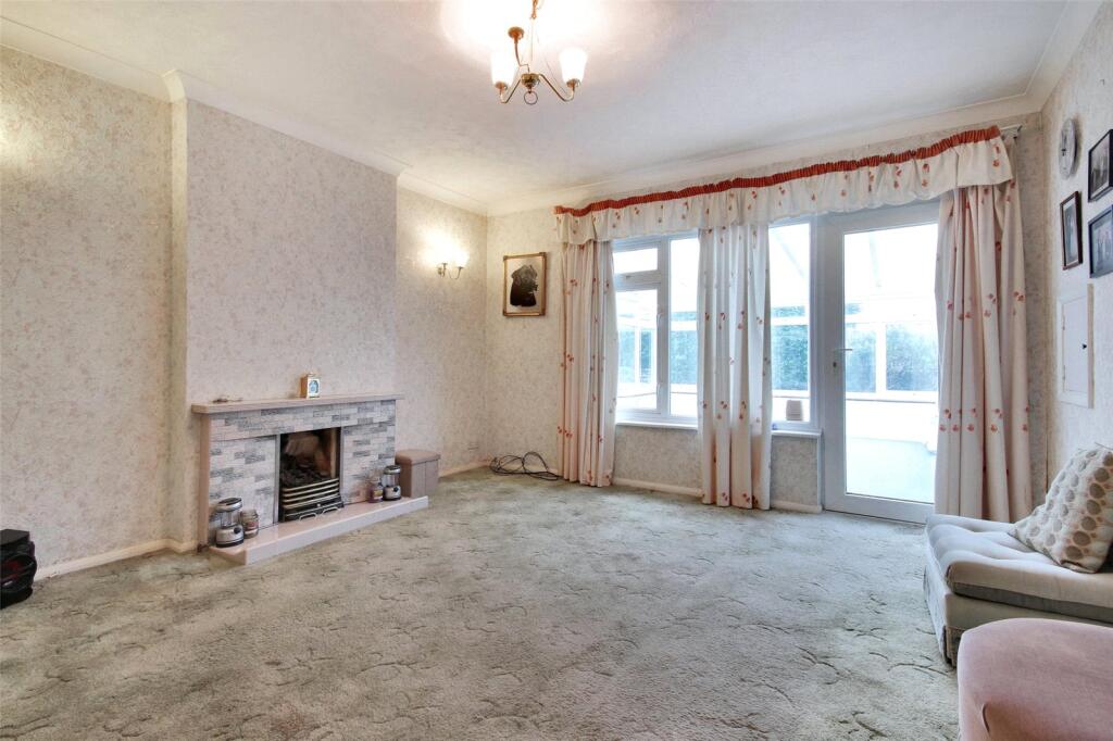 Gresham Avenue, Hartley, Kent, DA3 photo 2