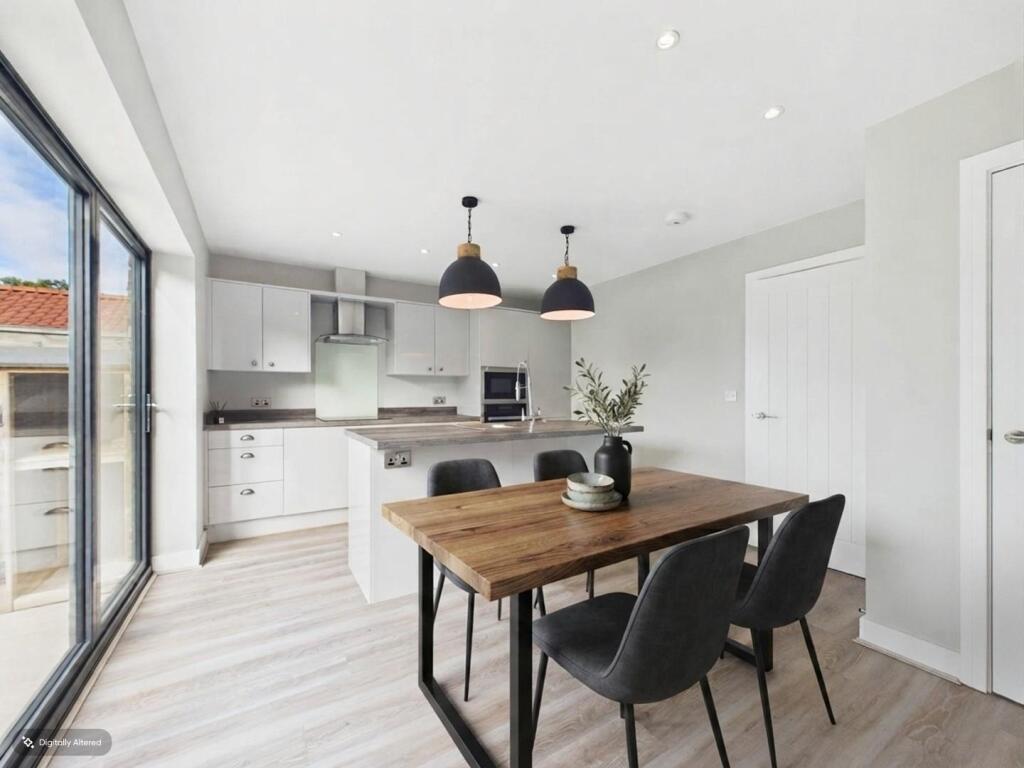 House in Brandesburton, East Riding of Yorkshire - View 2